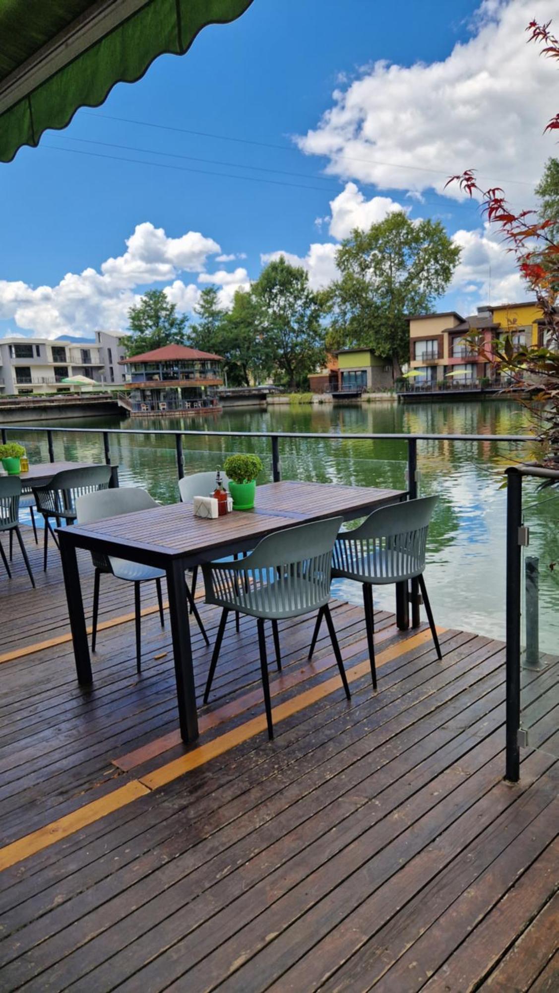Waterside Ξενοδοχείο